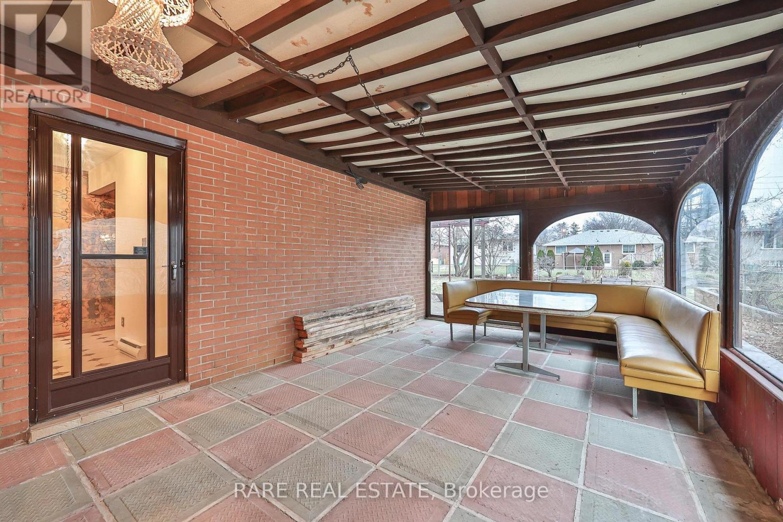 2348 Denise Road, Mississauga, Ontario  L4X 1J4 - Photo 7 - W12913000