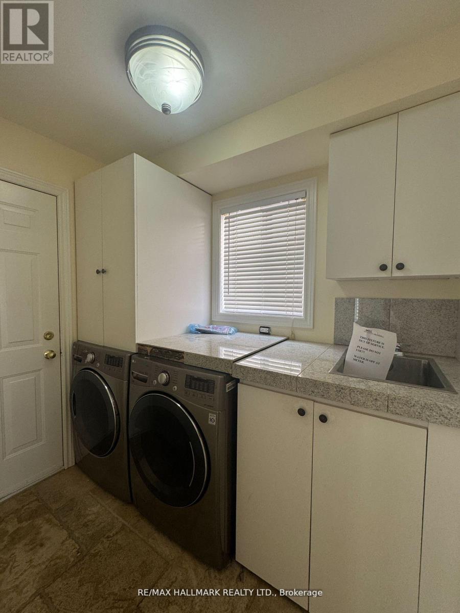 203 Landsbridge Street, Caledon, Ontario  L7E 2J6 - Photo 14 - W12913006