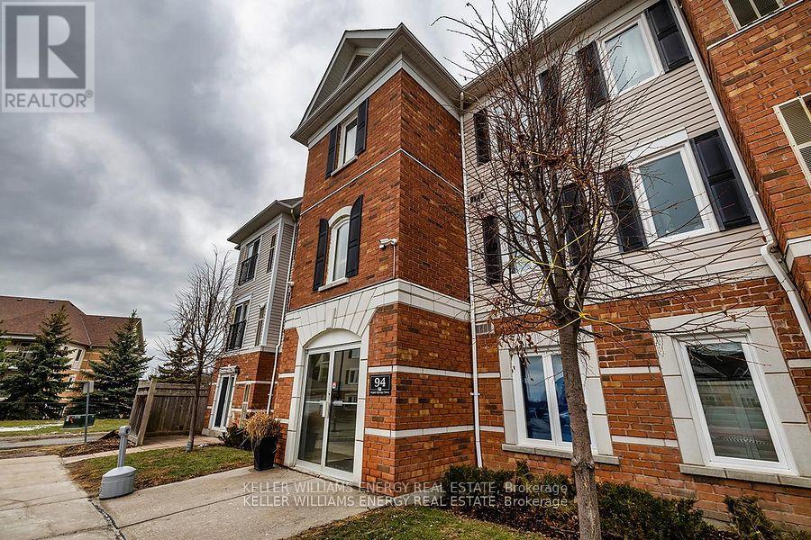204 - 94 Aspen Springs Drive, Clarington, Ontario  L1C 5N4 - Photo 3 - E12891912