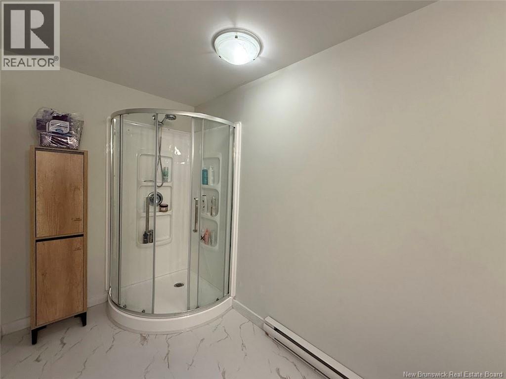 8 Des Plaines Avenue, Edmundston, New Brunswick  E3V 4X4 - Photo 16 - NB135499