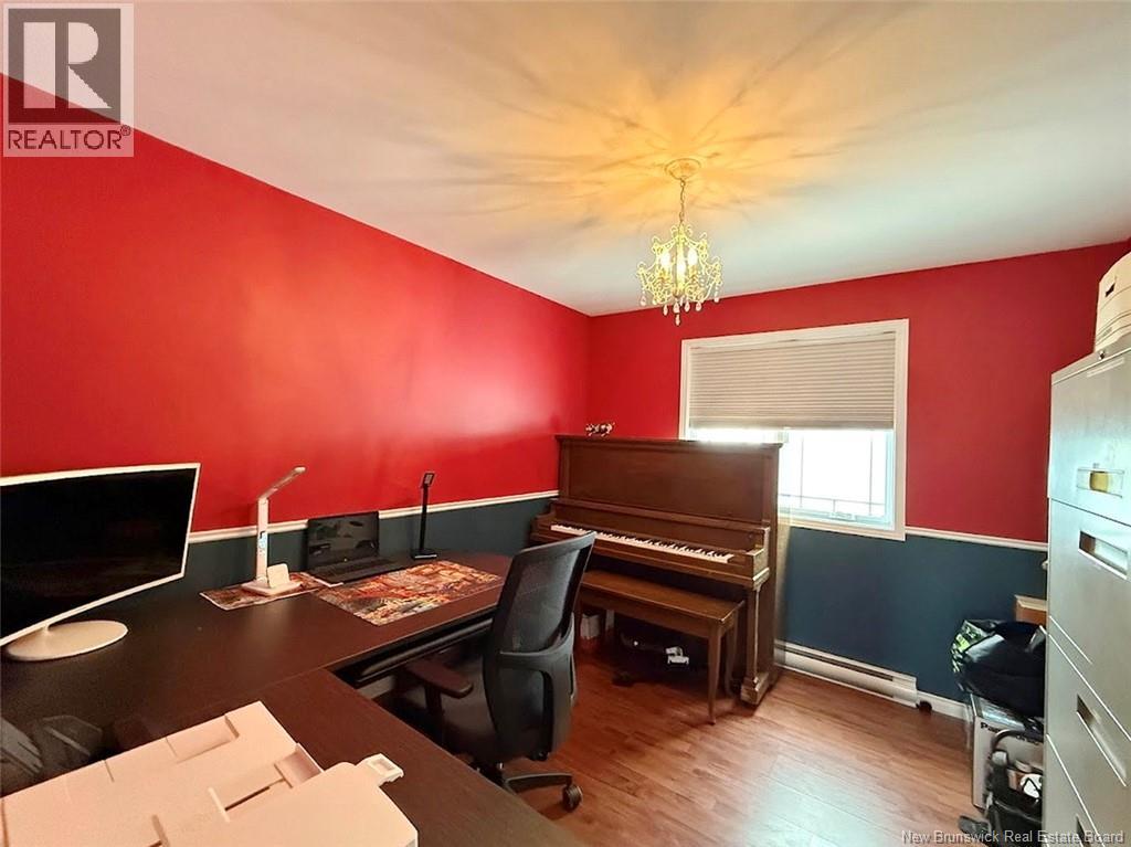 8 Des Plaines Avenue, Edmundston, New Brunswick  E3V 4X4 - Photo 6 - NB135499