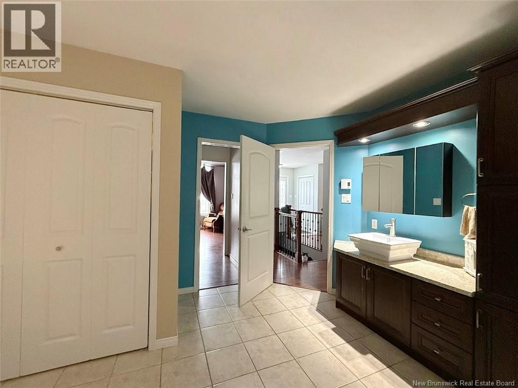 8 Des Plaines Avenue, Edmundston, New Brunswick  E3V 4X4 - Photo 9 - NB135499