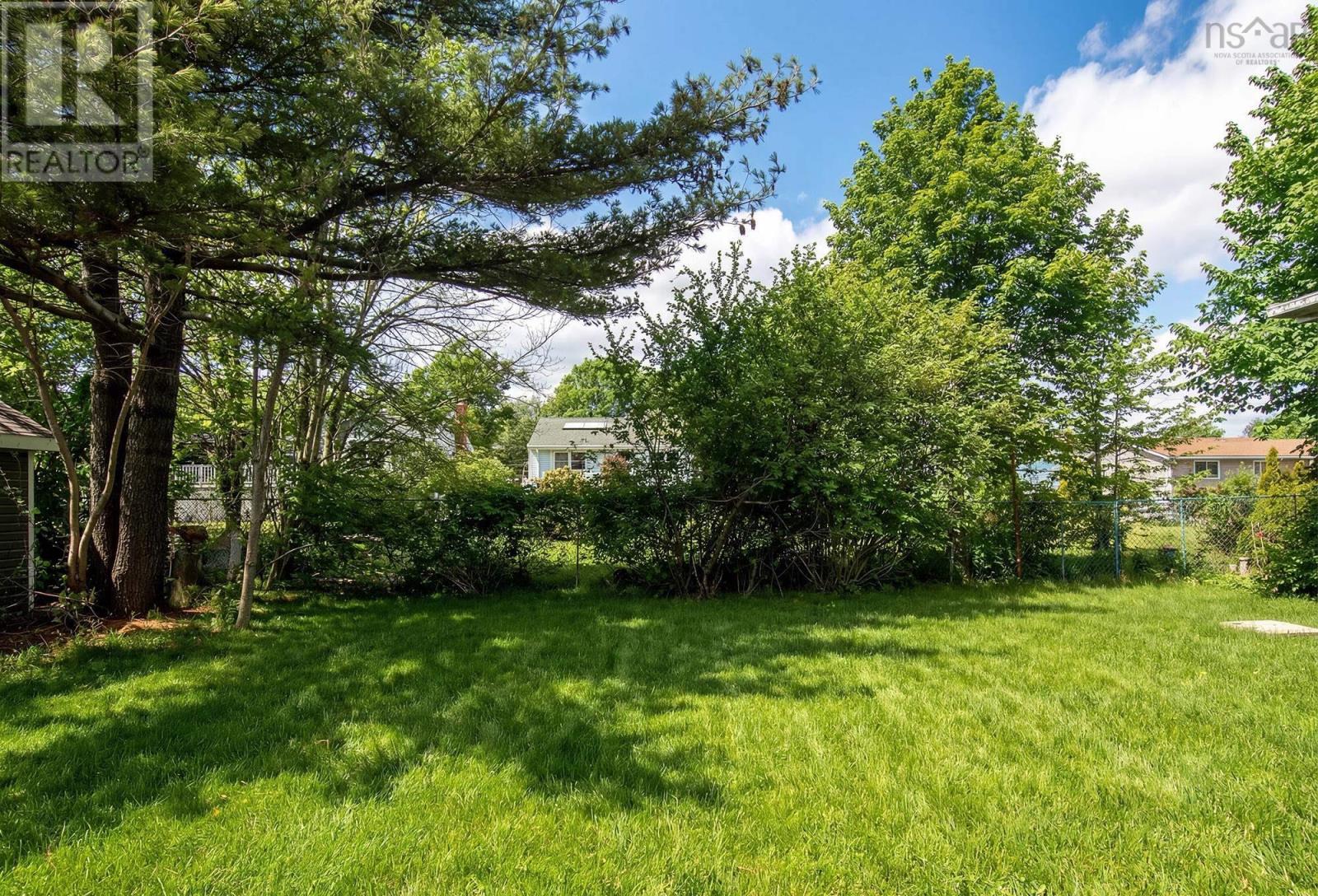 15 Virginia Avenue, Dartmouth, Nova Scotia  B2W 2Z4 - Photo 32 - 202605264