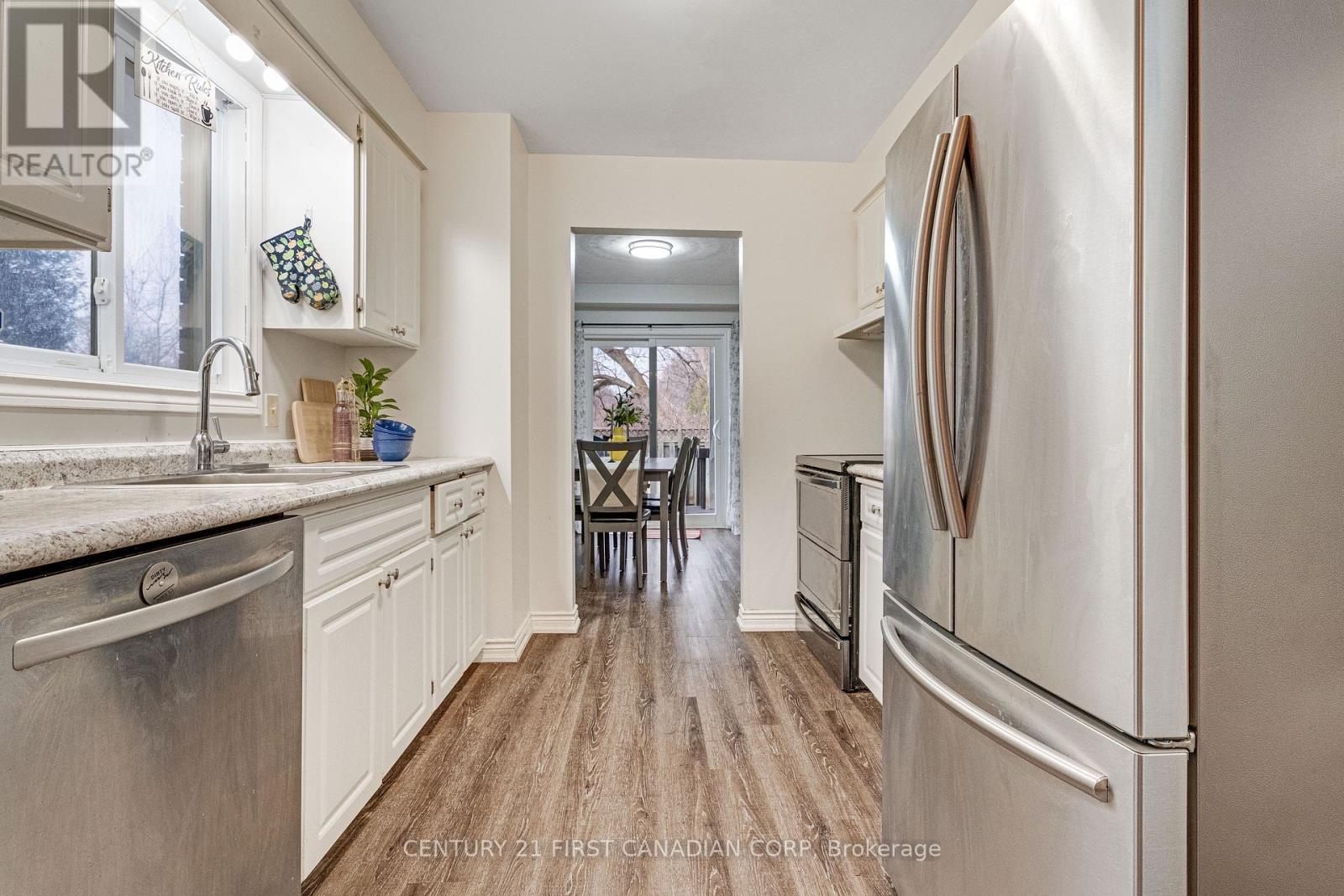 15 Mohican Drive, Woodstock, Ontario  N4T 1H4 - Photo 15 - X12913040