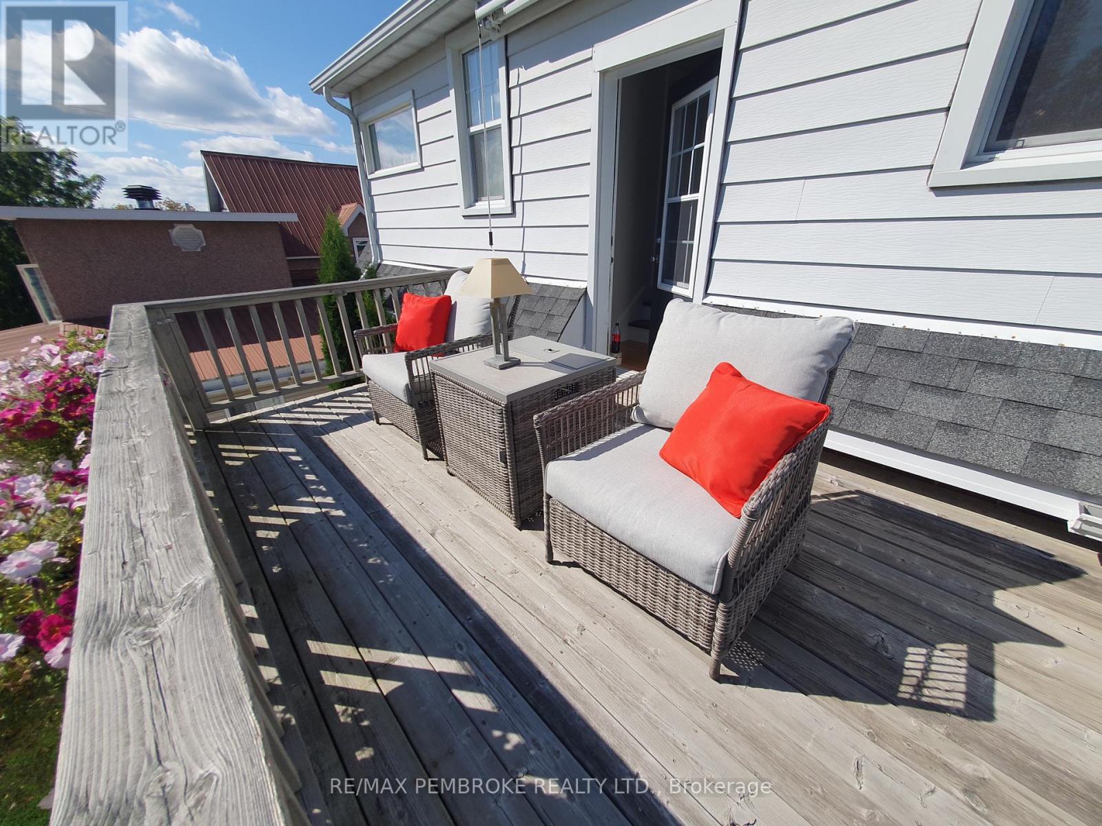 216 Metcalfe Street, Pembroke, Ontario  K8A 2V7 - Photo 23 - X12913018