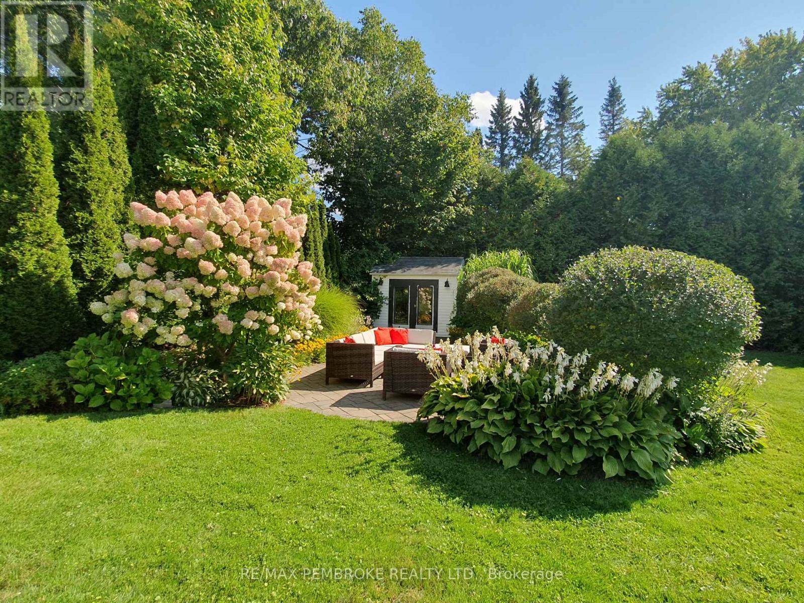 216 Metcalfe Street, Pembroke, Ontario  K8A 2V7 - Photo 27 - X12913018