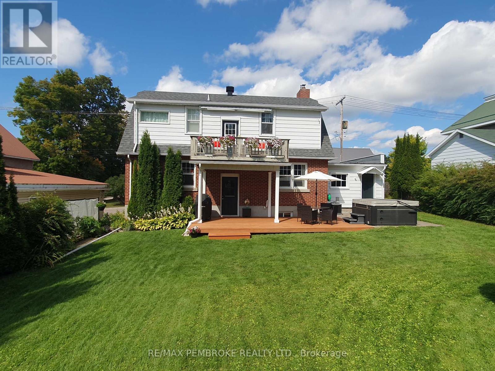 216 Metcalfe Street, Pembroke, Ontario  K8A 2V7 - Photo 30 - X12913018