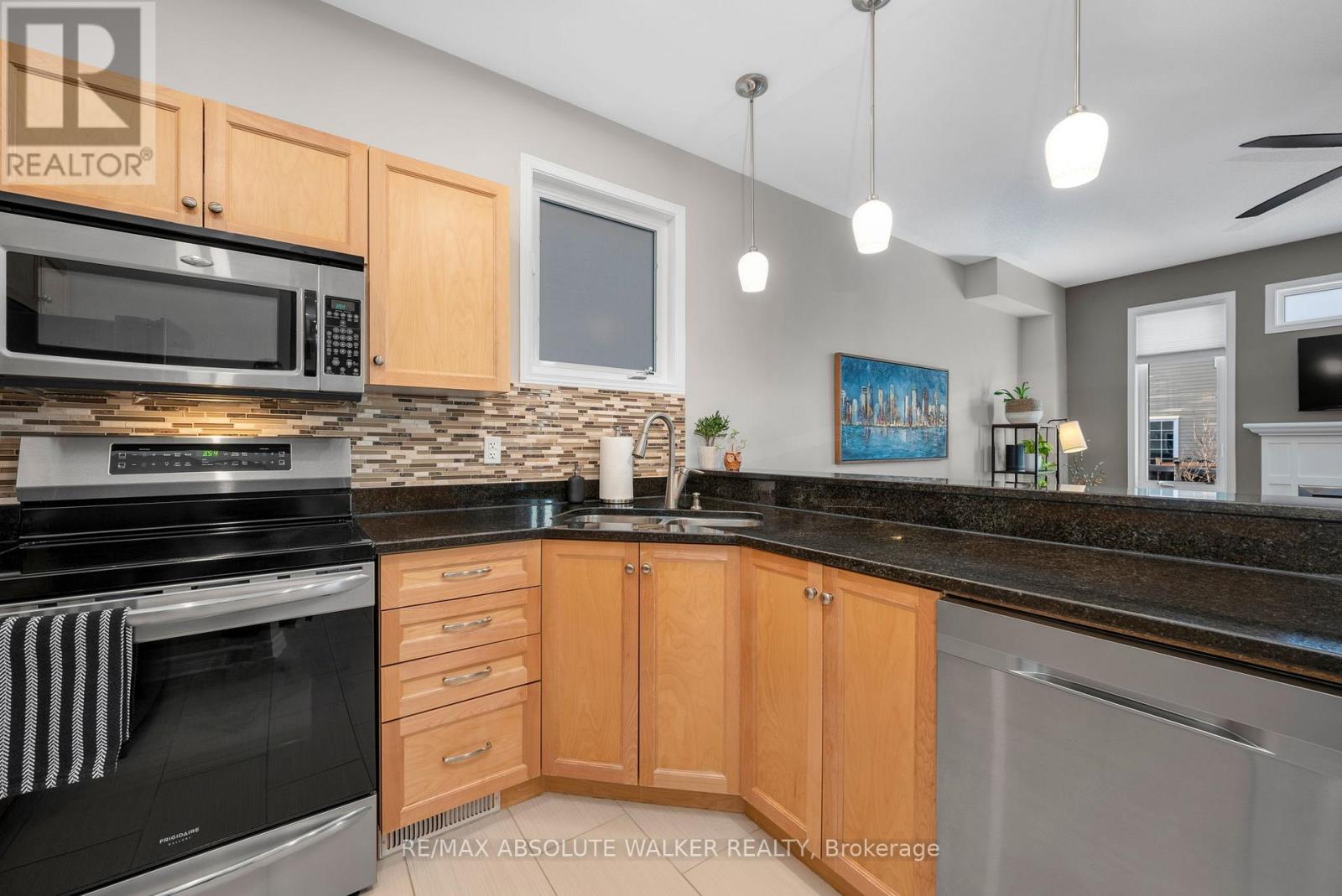 169 Streamside Crescent, Ottawa, Ontario  K2W 0A8 - Photo 19 - X12913034