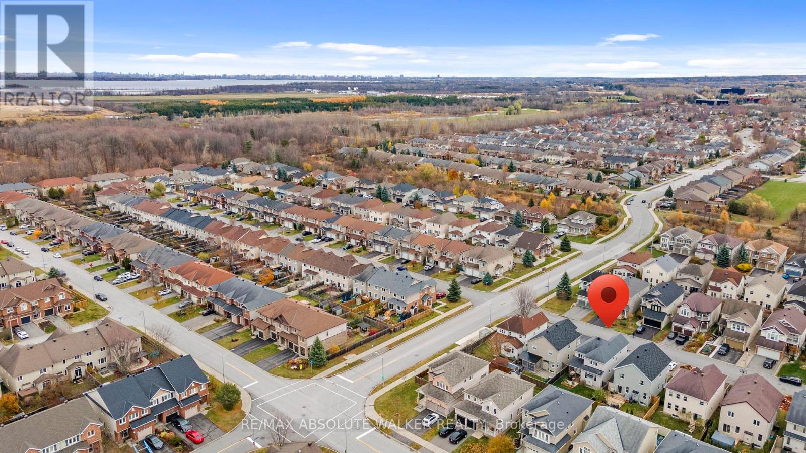 169 Streamside Crescent, Ottawa, Ontario  K2W 0A8 - Photo 5 - X12913034