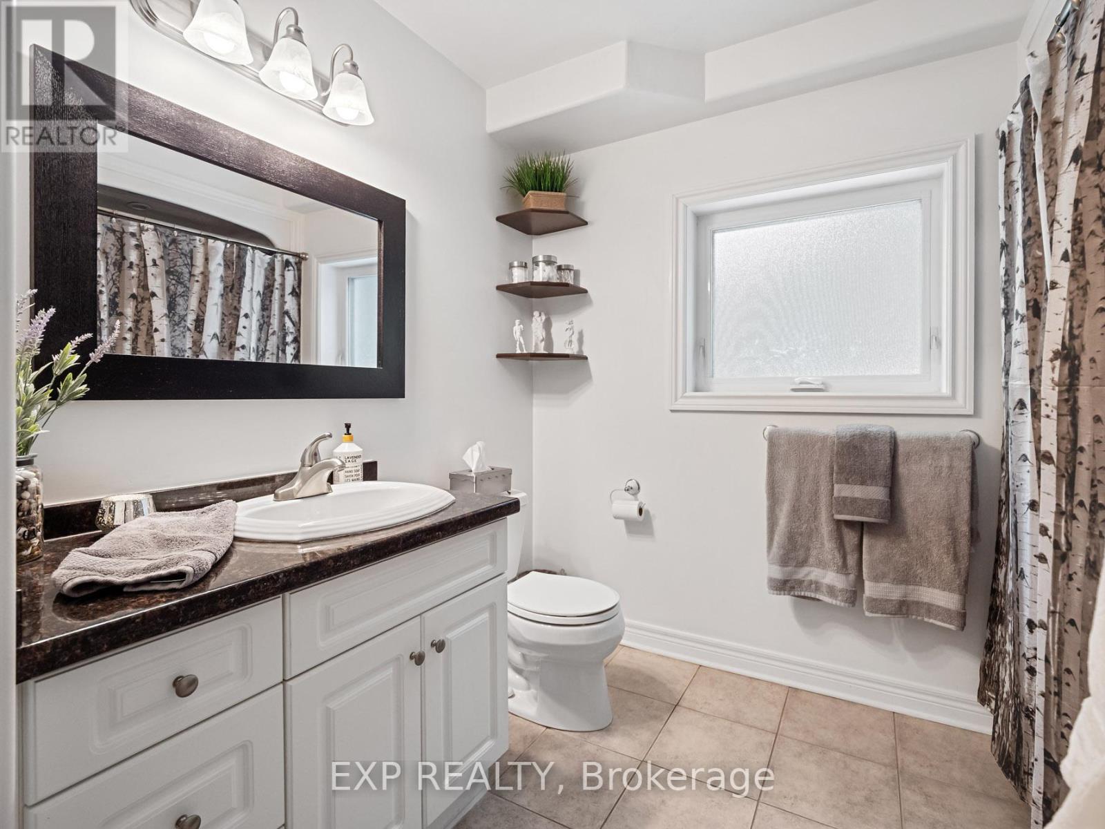 7090 Julie Drive, Niagara Falls, Ontario  L2H 3L4 - Photo 29 - X12913024