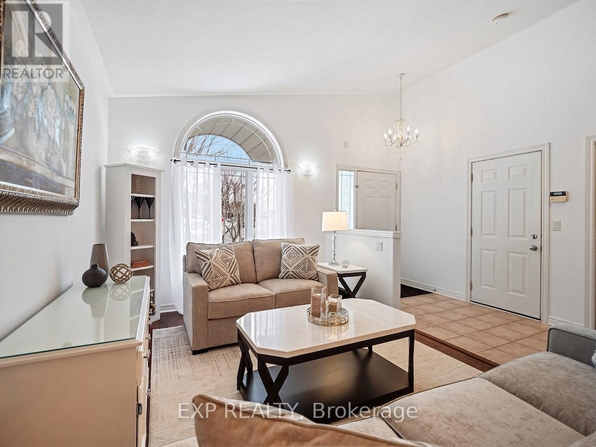 7090 Julie Drive, Niagara Falls, Ontario  L2H 3L4 - Photo 6 - X12913024