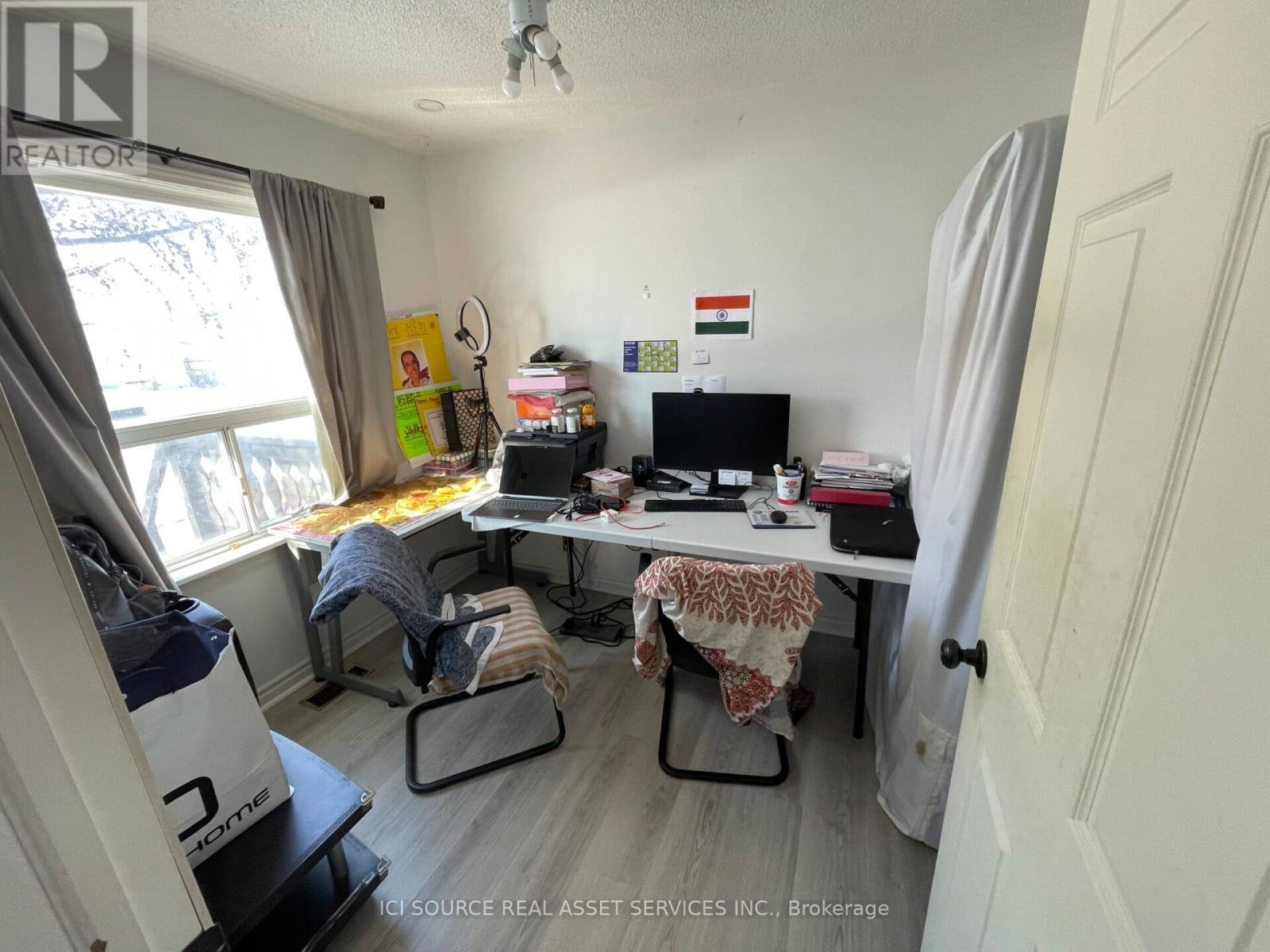 547 Montrave Avenue, Oshawa, Ontario  L1J 4S8 - Photo 7 - E12913014