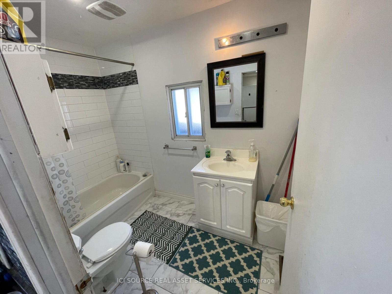 547 Montrave Avenue, Oshawa, Ontario  L1J 4S8 - Photo 8 - E12913014