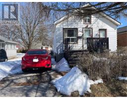 547 MONTRAVE AVENUE, Oshawa, Ontario