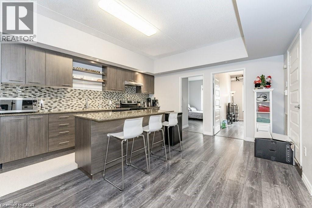 8 Hickory Street Unit# 1002, Waterloo, Ontario  N2L 3H6 - Photo 9 - 40814478