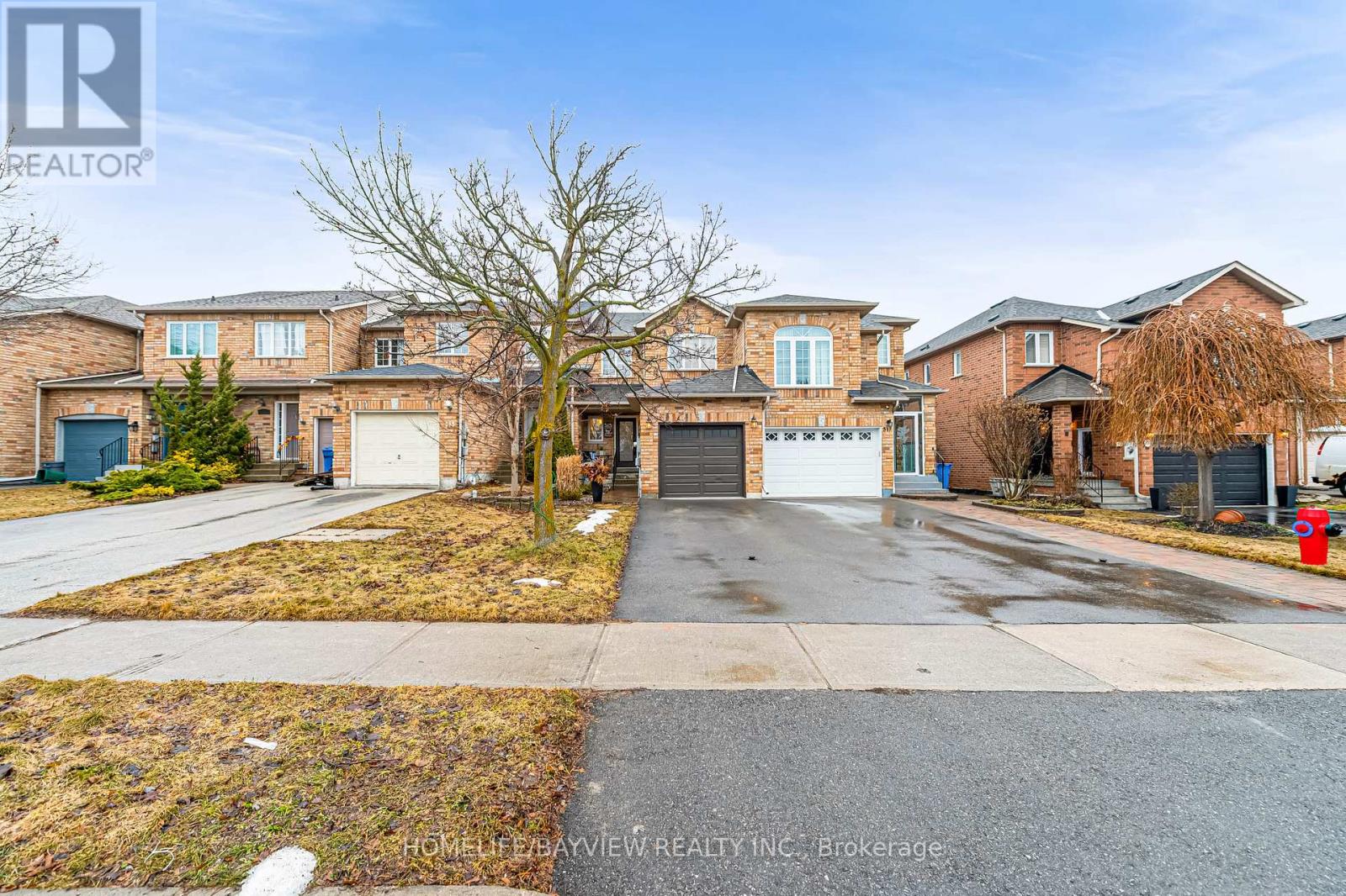 515 Rourke Place, Newmarket, Ontario  L3Y 8S9 - Photo 2 - N12913020