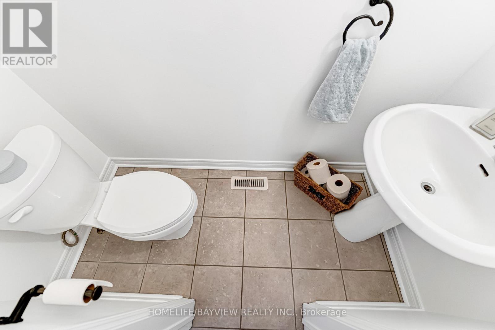 515 Rourke Place, Newmarket, Ontario  L3Y 8S9 - Photo 39 - N12913020