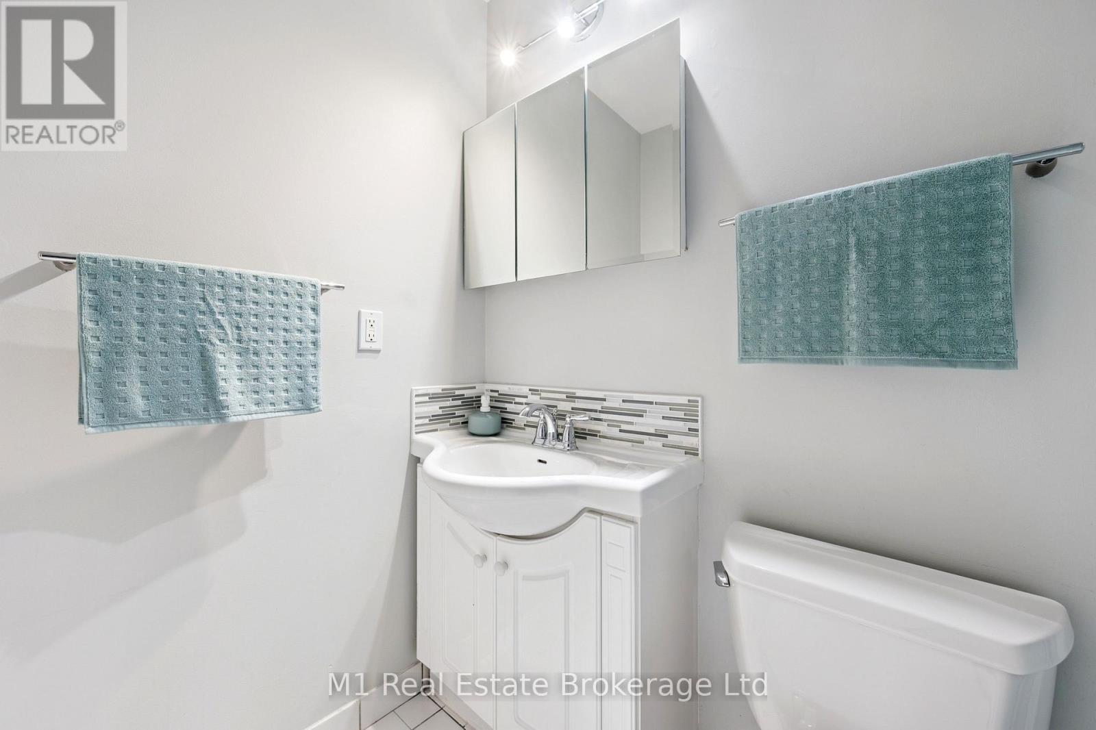 Ph2 - 55 Blue Springs Drive, Waterloo, Ontario N2J 4T3 - Photo 38 - X12913032