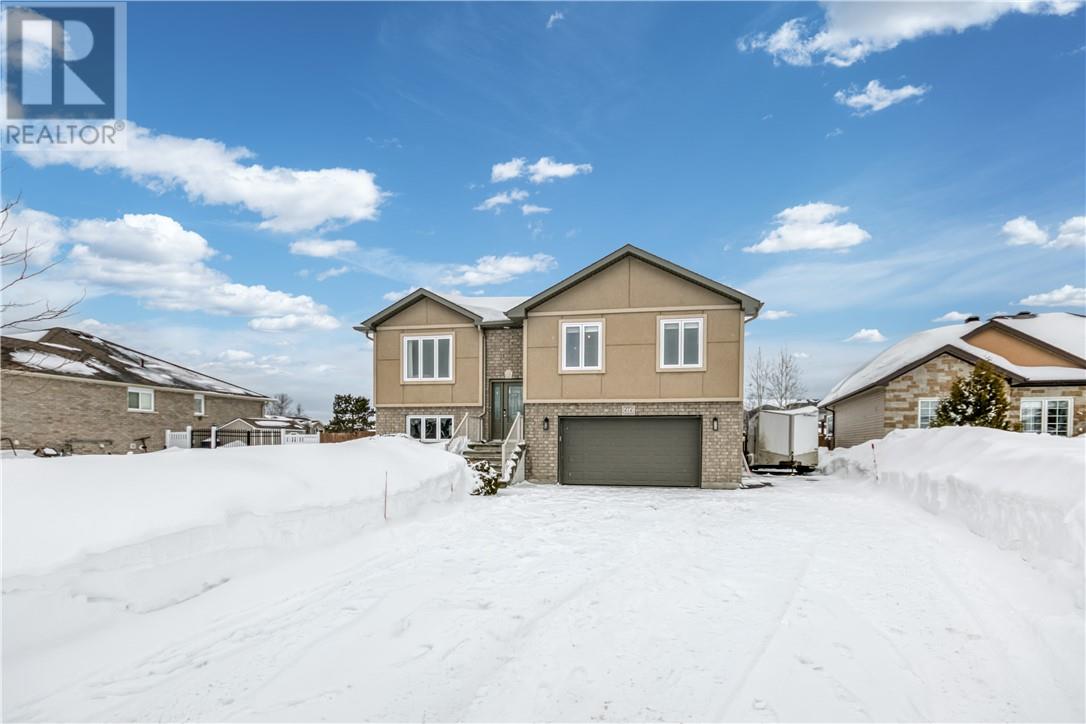 272 Asterwood Court, Hanmer, Ontario  P3P 0C2 - Photo 2 - 2126891