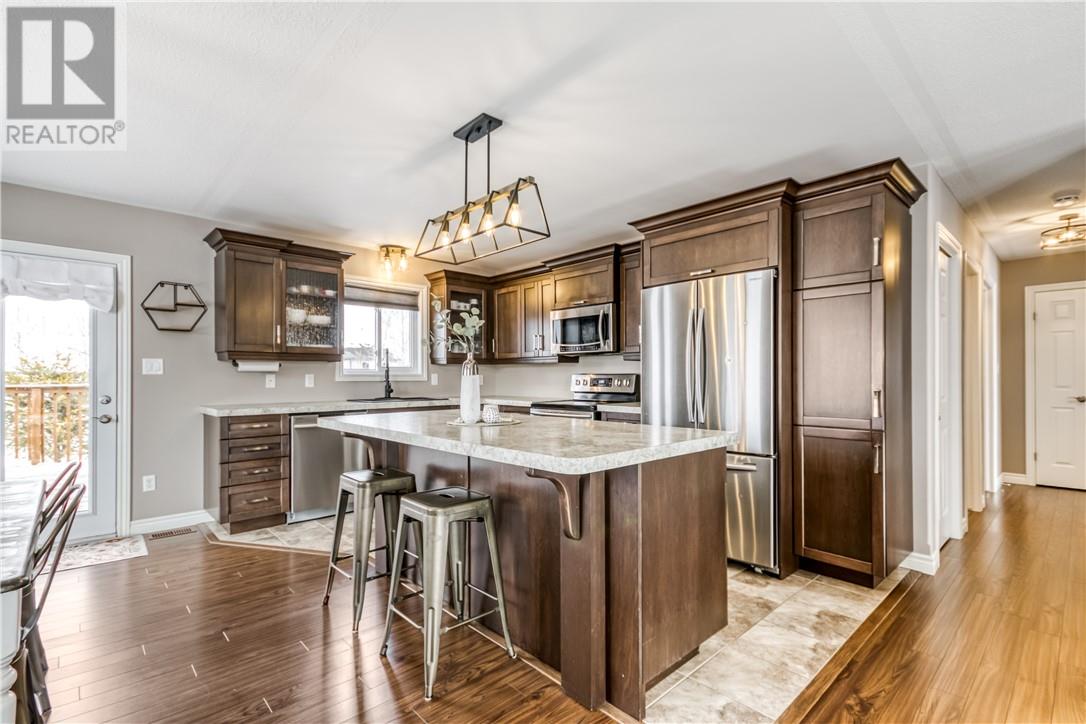 272 Asterwood Court, Hanmer, Ontario  P3P 0C2 - Photo 9 - 2126891