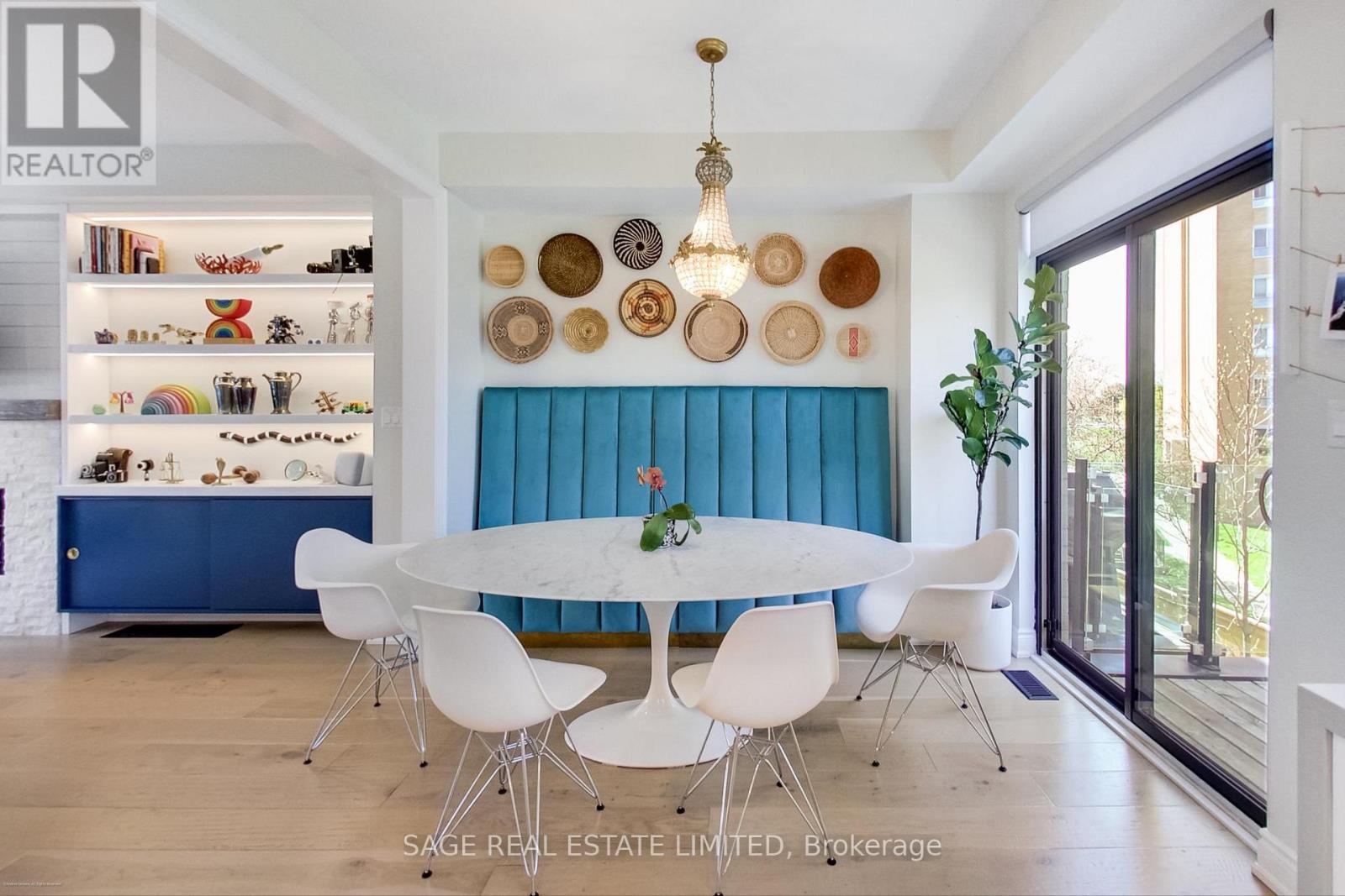 66 Pony Farm Drive, Toronto, Ontario  M9R 0B3 - Photo 3 - W12913044