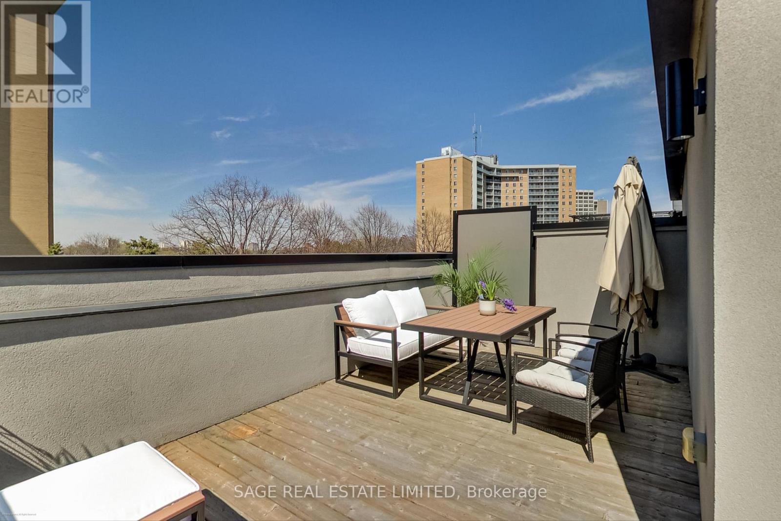 66 Pony Farm Drive, Toronto, Ontario  M9R 0B3 - Photo 32 - W12913044