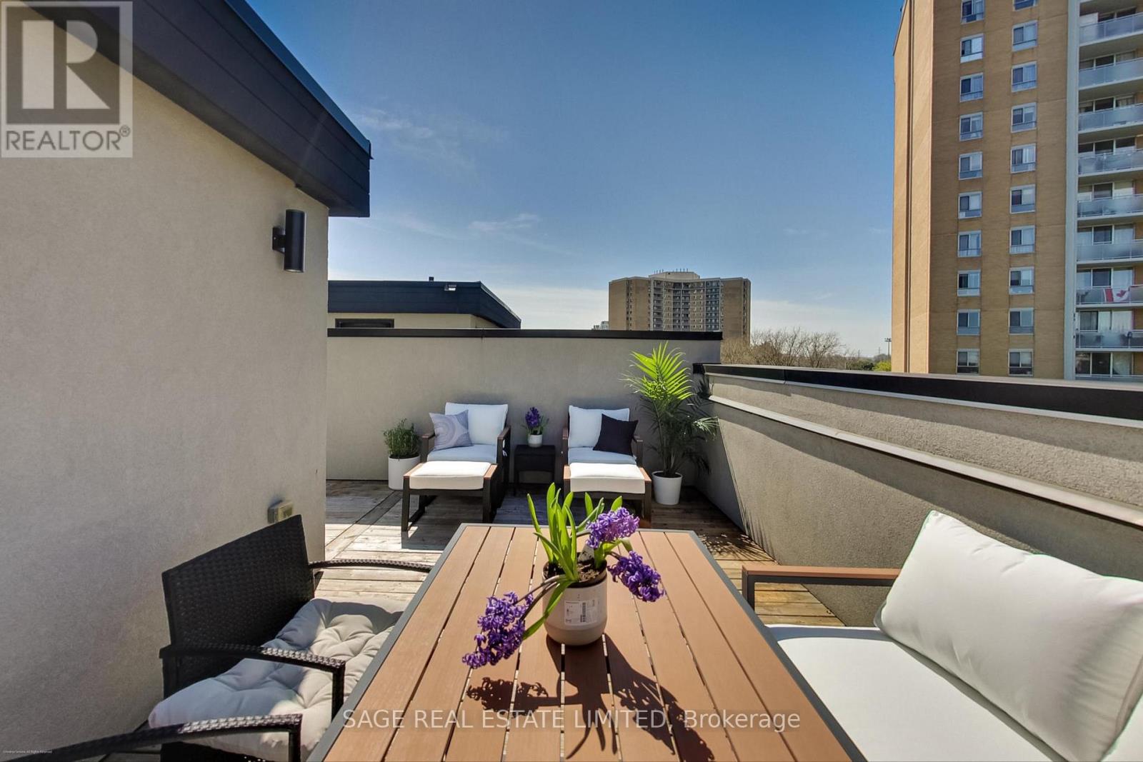 66 Pony Farm Drive, Toronto, Ontario  M9R 0B3 - Photo 33 - W12913044