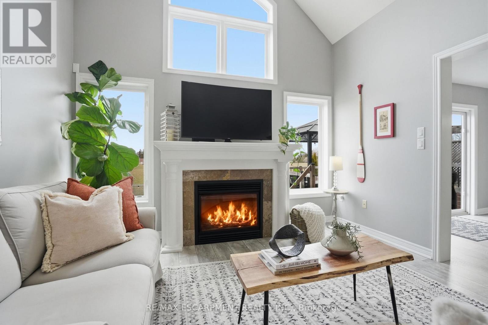 160 Festival Way, Hamilton, Ontario  L0R 1C0 - Photo 13 - X12913038