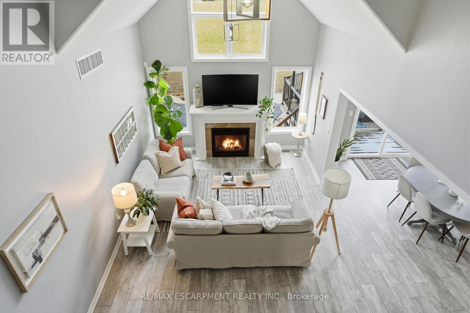 160 Festival Way, Hamilton, Ontario  L0R 1C0 - Photo 14 - X12913038