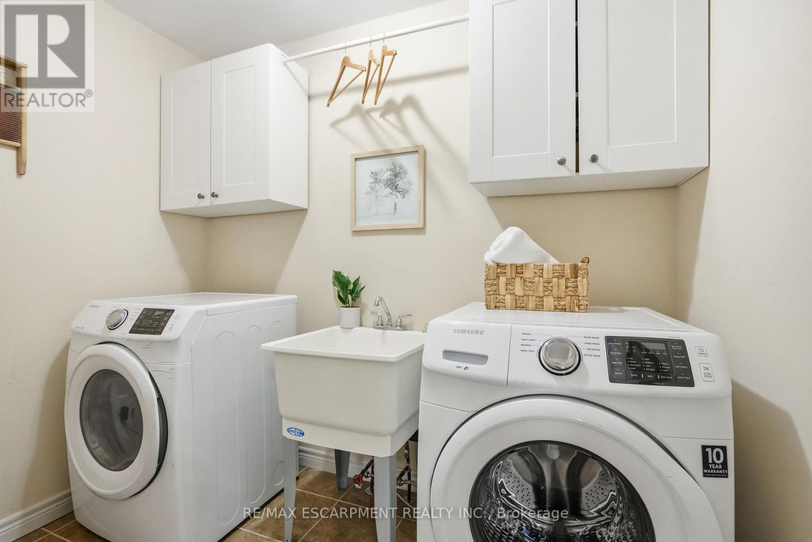 160 Festival Way, Hamilton, Ontario  L0R 1C0 - Photo 22 - X12913038