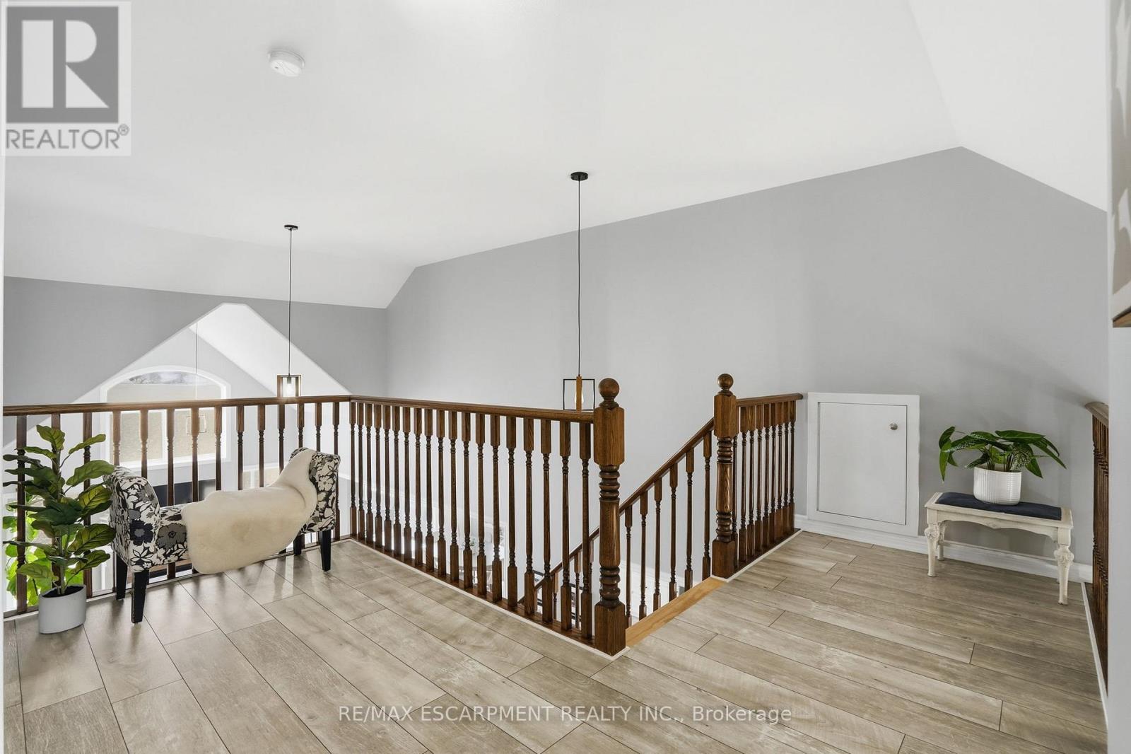 160 Festival Way, Hamilton, Ontario  L0R 1C0 - Photo 24 - X12913038