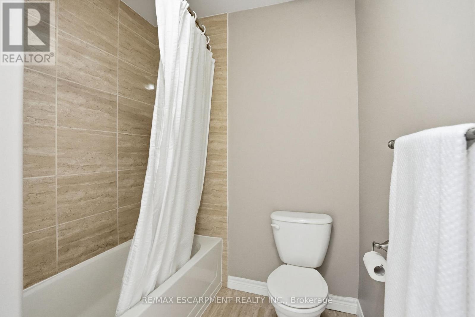 160 Festival Way, Hamilton, Ontario  L0R 1C0 - Photo 29 - X12913038