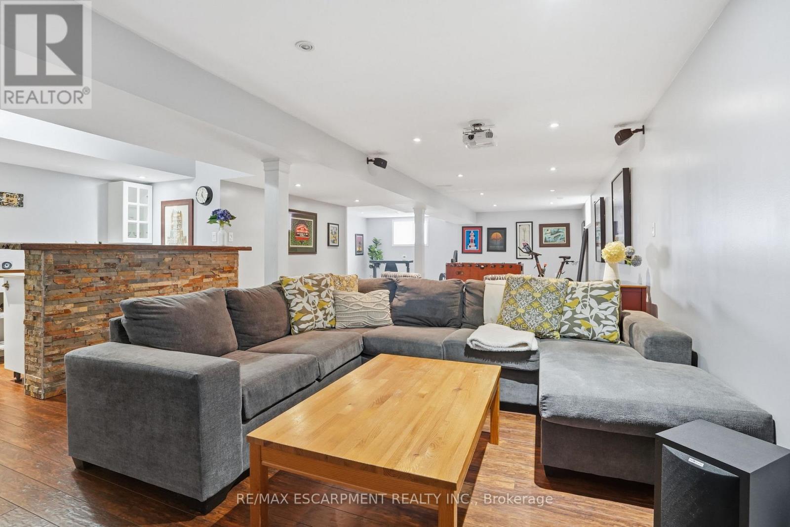 160 Festival Way, Hamilton, Ontario  L0R 1C0 - Photo 34 - X12913038