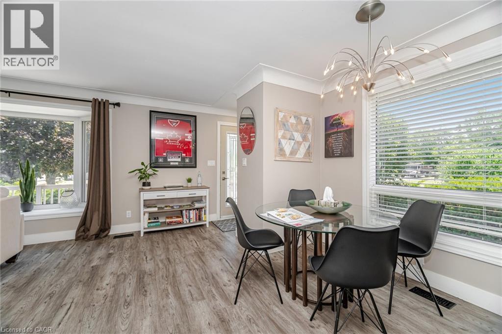 77 Fairview Road, Grimsby, Ontario  L3M 3L6 - Photo 12 - 40814200