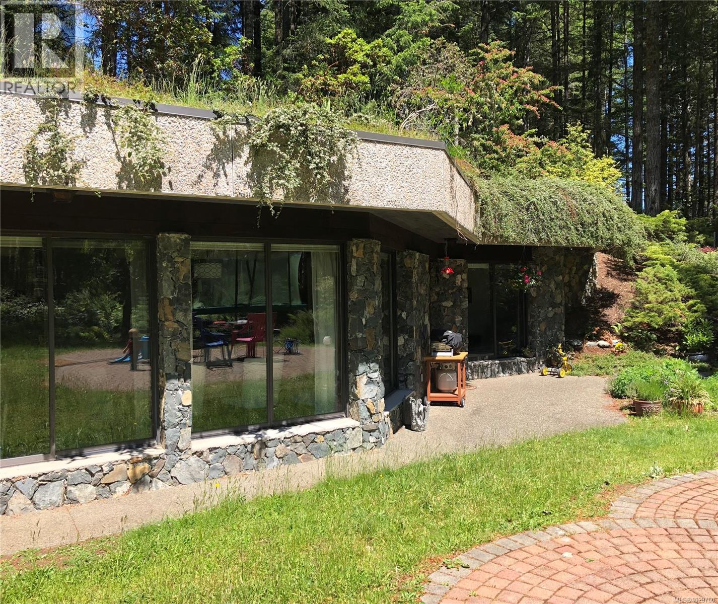 4440 Spellman Pl, Metchosin, British Columbia  V9C 4C5 - Photo 2 - 1029760