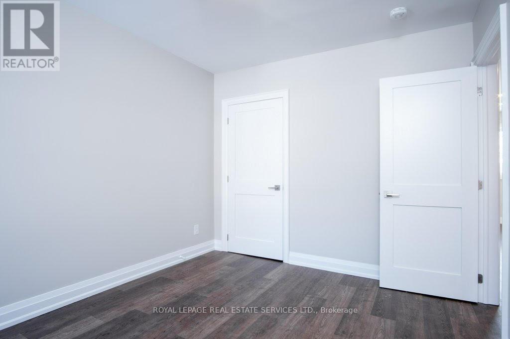 Upper - 256 Annette Street, Toronto, Ontario  M6P 1R1 - Photo 10 - W12791518