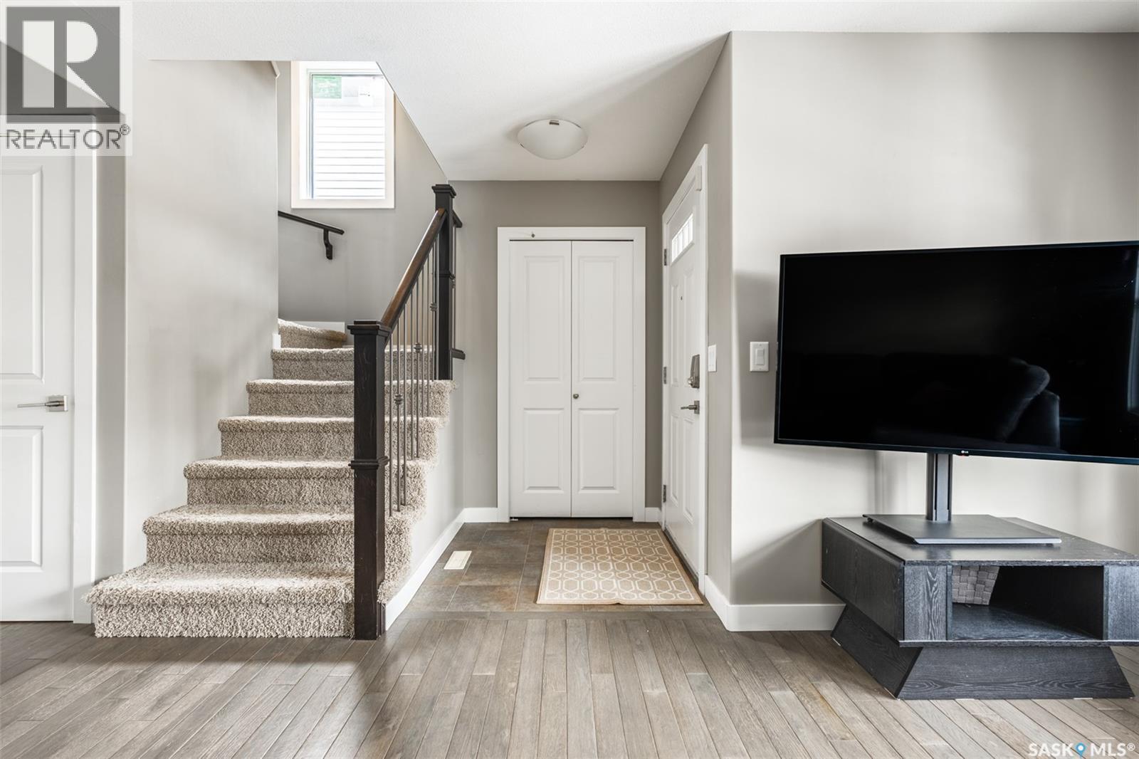 158 Childers Crescent, Saskatoon, Saskatchewan  S7L 4L1 - Photo 3 - SK031139