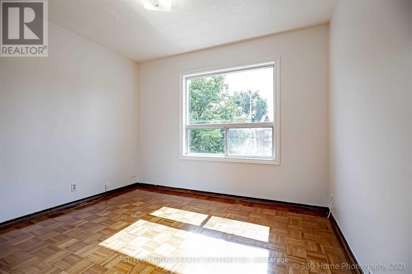 Upper Level - 83 Dawes Road, Toronto, Ontario  M4C 5B2 - Photo 16 - E12904388