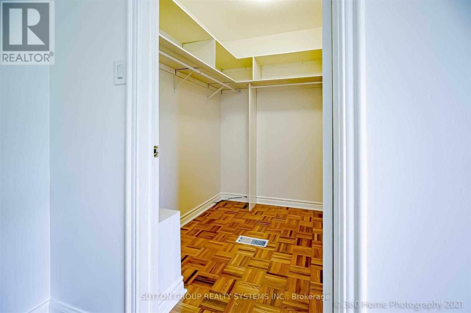 Upper Level - 83 Dawes Road, Toronto, Ontario  M4C 5B2 - Photo 20 - E12904388