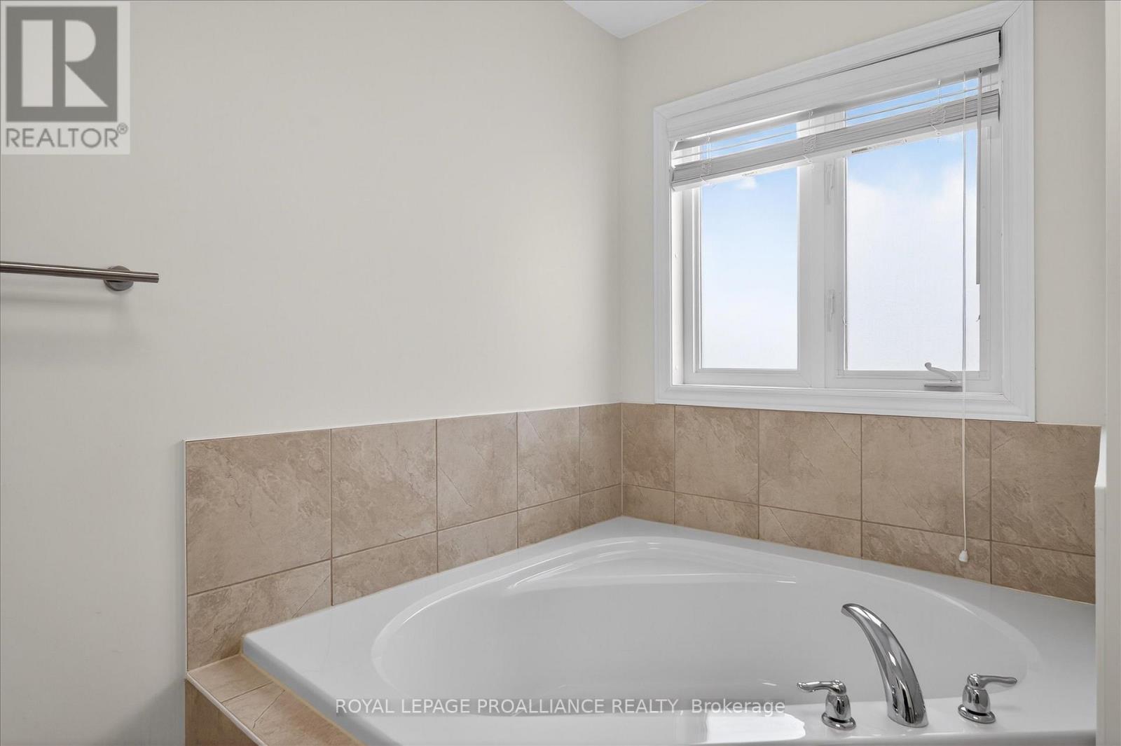 73 Briggs Grove, Peterborough, Ontario  K9J 0C4 - Photo 28 - X12913172