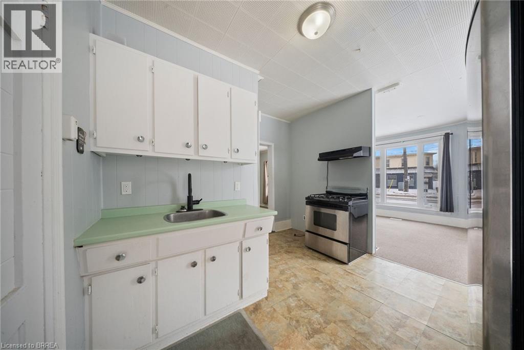 74 Erie Avenue, Brantford, Ontario  N3S 2E9 - Photo 6 - 40809166