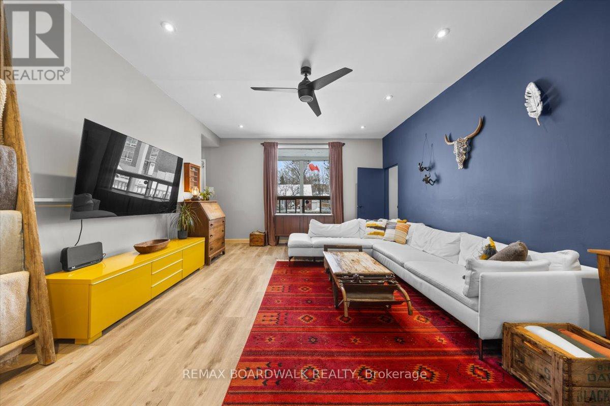 2691 Priscilla Street, Ottawa, Ontario  K2B 7E1 - Photo 12 - X12913094