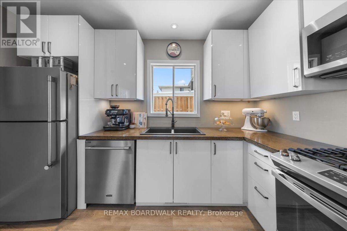 2691 Priscilla Street, Ottawa, Ontario  K2B 7E1 - Photo 7 - X12913094