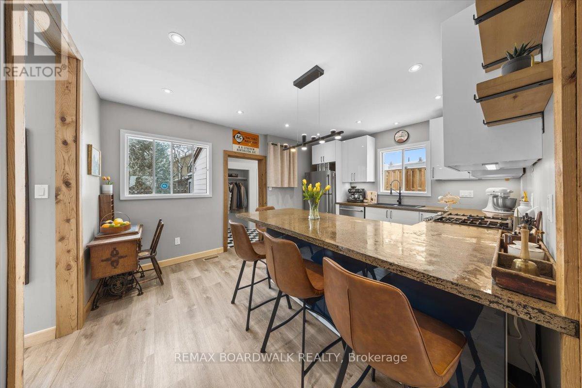 2691 Priscilla Street, Ottawa, Ontario  K2B 7E1 - Photo 8 - X12913094