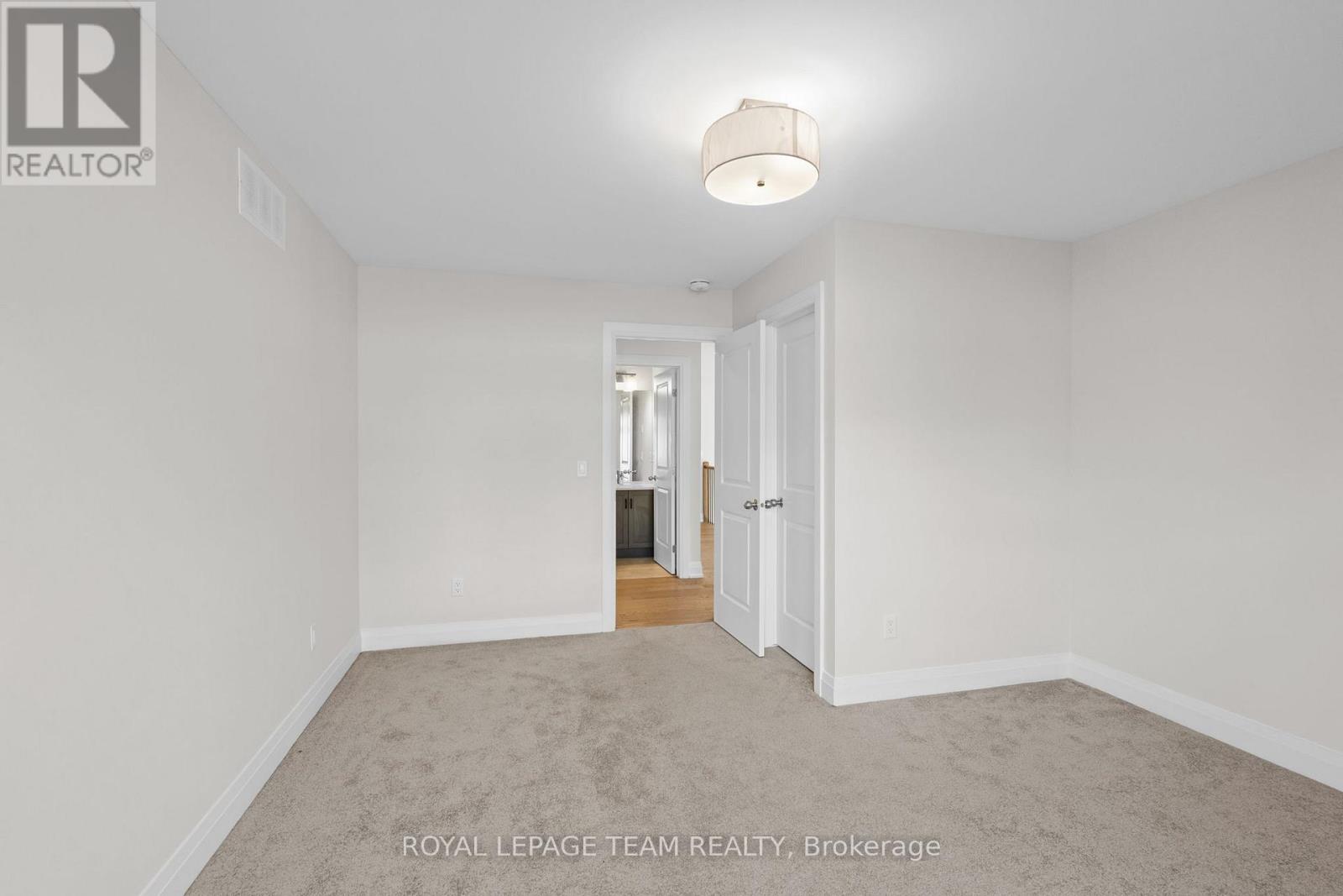 200 Ketchikan Crescent, Ottawa, Ontario  K2T 0S3 - Photo 31 - X12913102