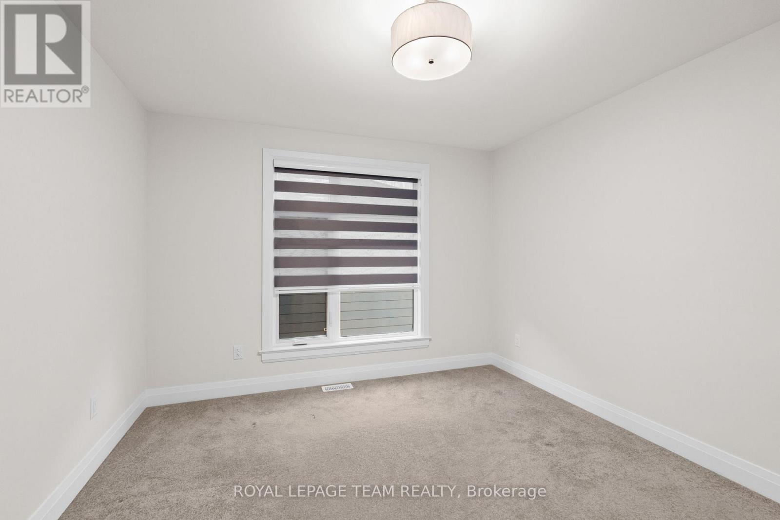 200 Ketchikan Crescent, Ottawa, Ontario  K2T 0S3 - Photo 35 - X12913102