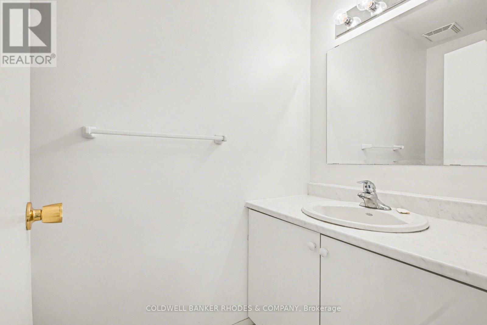 13 Clarkson Crescent, Ottawa, Ontario  K2L 3C9 - Photo 10 - X12913174