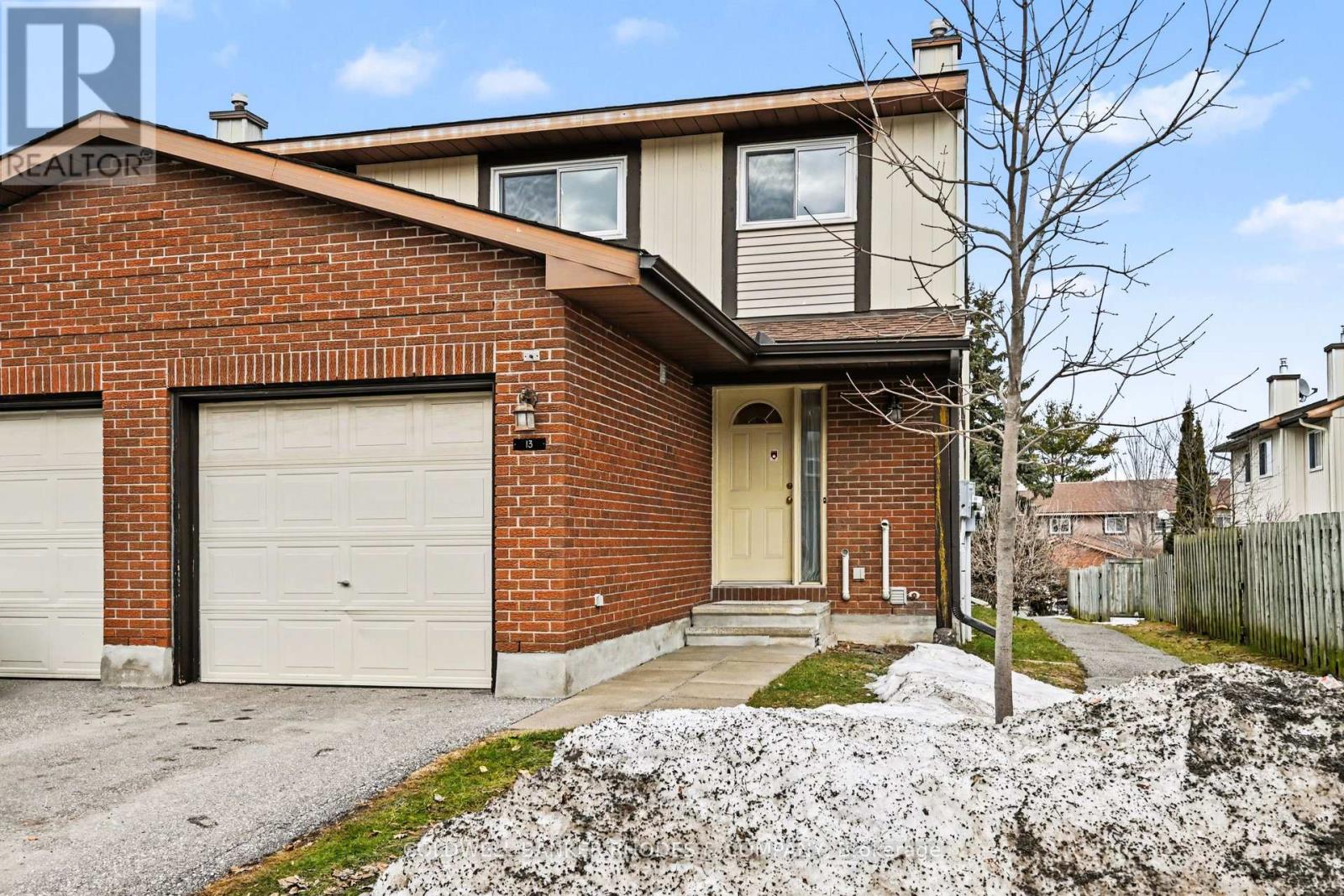 13 Clarkson Crescent, Ottawa, Ontario  K2L 3C9 - Photo 2 - X12913174