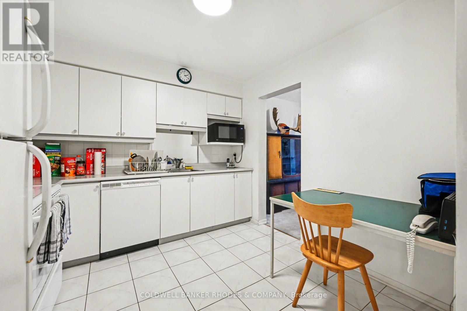 13 Clarkson Crescent, Ottawa, Ontario  K2L 3C9 - Photo 8 - X12913174