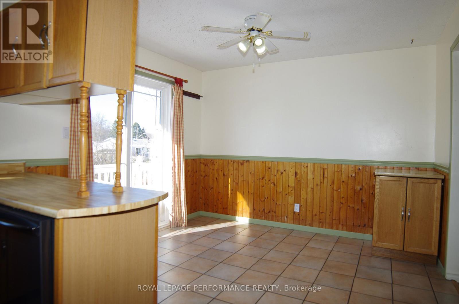 1229 Campeau Crescent, Clarence-Rockland, Ontario  K4K 1B6 - Photo 11 - X12913176